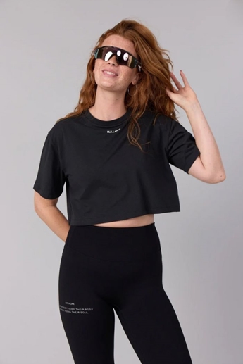 BLK.LAB11 - 11CLARITY CROP TOP - Black
